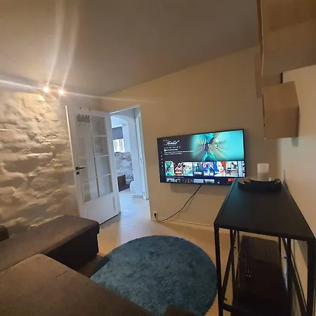 Downtown Berti Ap 3 - 2 Apartamento *