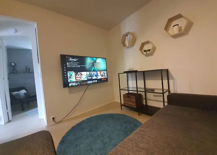 Downtown Berti Ap 3 - 2 דירה *